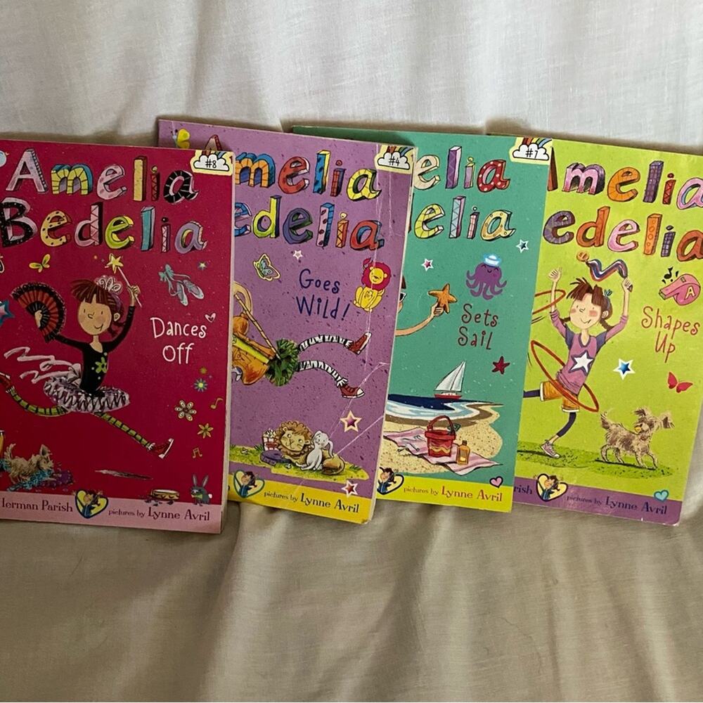 Lot of 4 Amelia Bedelia Various Titles Paperback Chapter Books